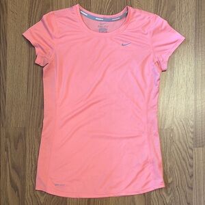 Nike Women's Coral Short Sleeve Tee